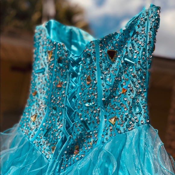 Blue Dress! - Picture 3 of 5